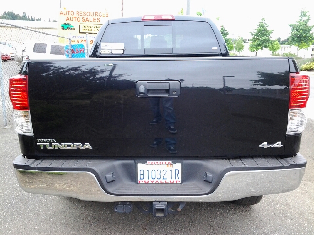 2010 Toyota Tundra Crew-short-slt-outdoorsman-4wd-5.7l Hemi-1 Owner