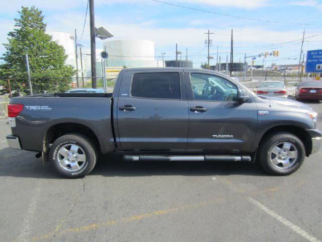 2011 Toyota Tundra 1999 SUV Luxury