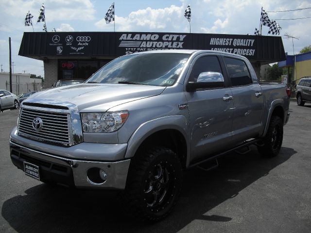 2011 Toyota Tundra 4dr Sdn Man 2.0T Fronttrak