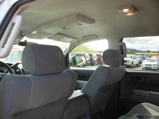 2011 Toyota Tundra Leather - Sunroof