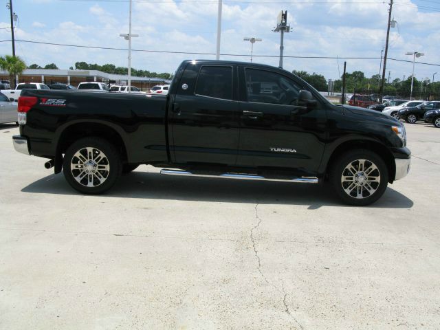 2013 Toyota Tundra 2.0T W/ NAV