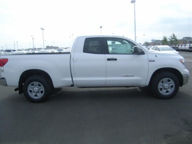 2013 Toyota Tundra R1