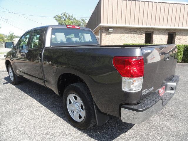 2013 Toyota Tundra 1500- 8FT BED