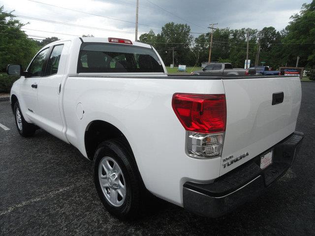 2013 Toyota Tundra 1500- 8FT BED