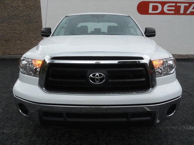 2013 Toyota Tundra 1500- 8FT BED