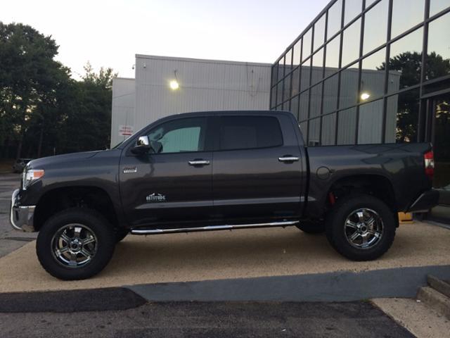 2014 Toyota Tundra 5d Wagon SE w/XM 2WD