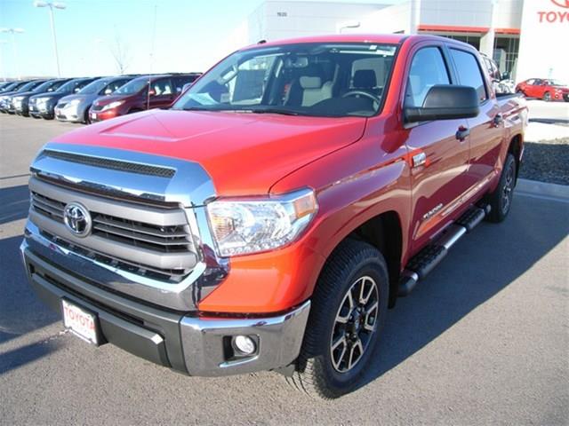 2014 Toyota Tundra AWD W/1sasunroof