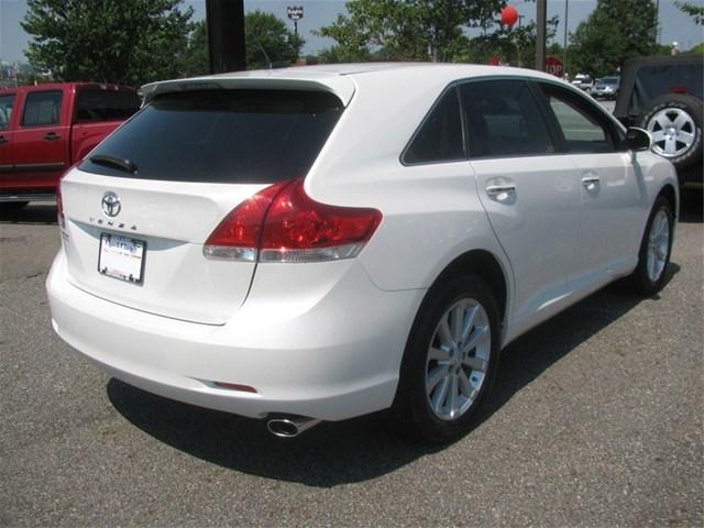 2010 Toyota Venza Base