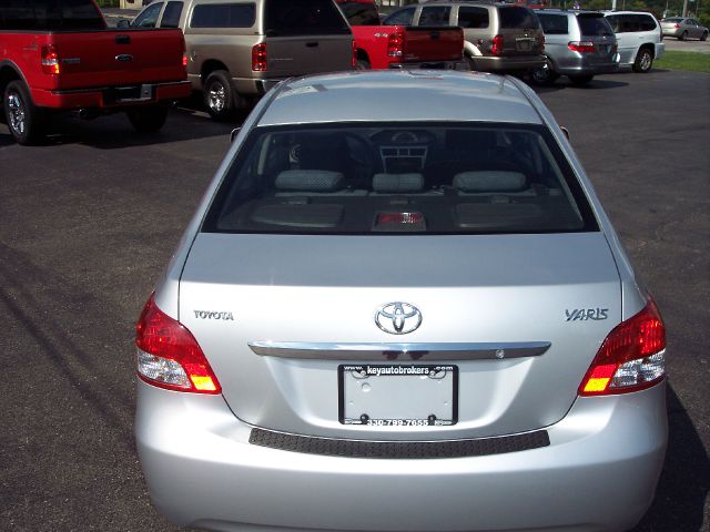 2007 Toyota Yaris 3.5tl W/tech Pkg