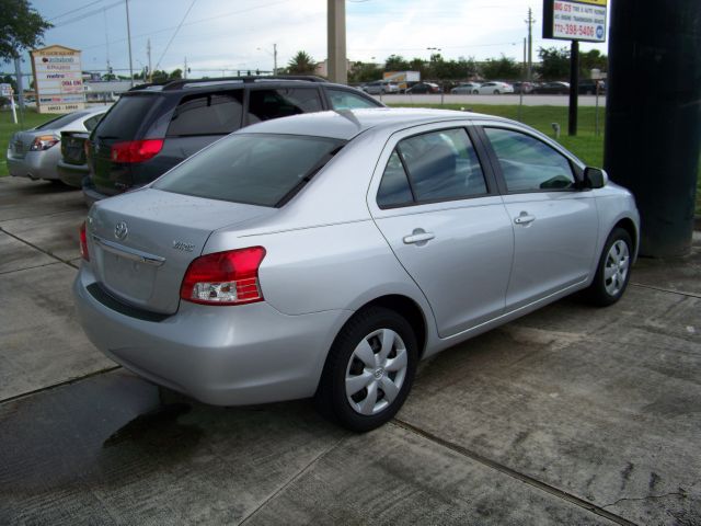 2007 Toyota Yaris 3.5tl W/tech Pkg