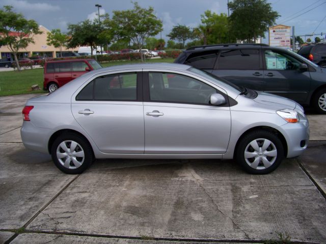 2007 Toyota Yaris 3.5tl W/tech Pkg