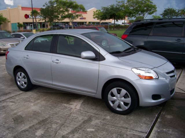 2007 Toyota Yaris 3.5tl W/tech Pkg