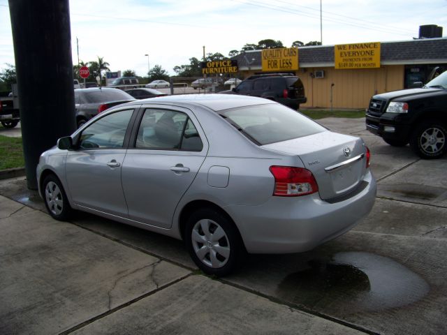 2007 Toyota Yaris 3.5tl W/tech Pkg