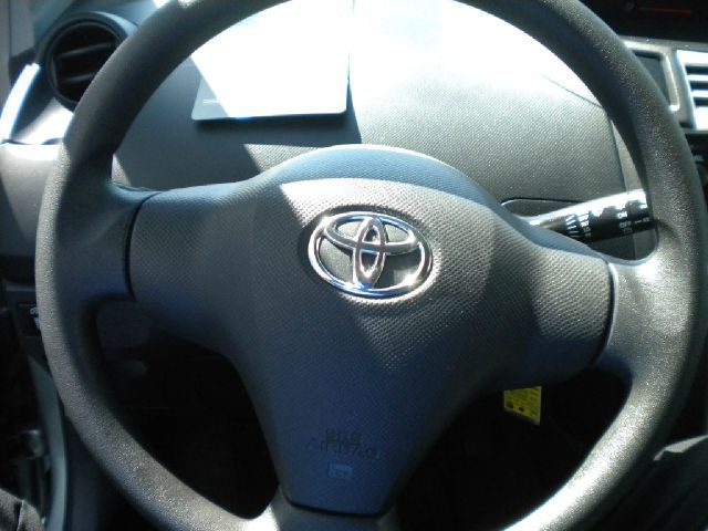 2008 Toyota Yaris EXT CAB 134.0 WORK Truck