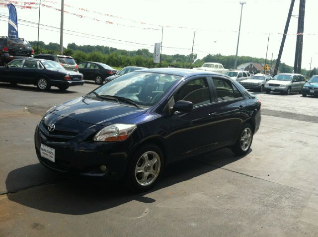 2008 Toyota Yaris SR5, New Clutch ,New Tune Up