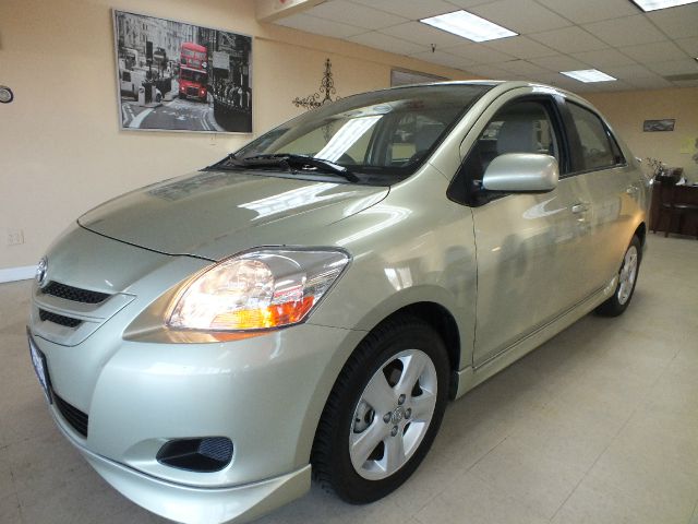 2008 Toyota Yaris Sport Utility 4D