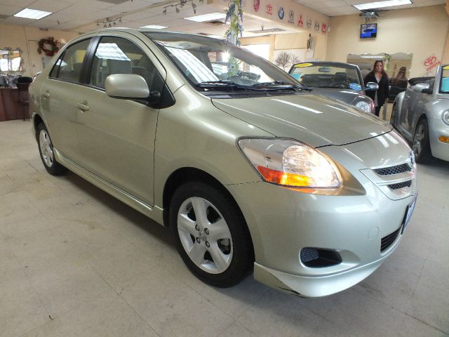 2008 Toyota Yaris Sport Utility 4D