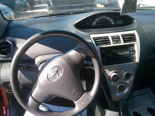 2008 Toyota Yaris 3.5tl W/tech Pkg