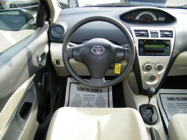 2008 Toyota Yaris Unknown