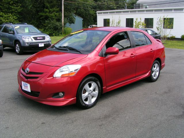 2008 Toyota Yaris Sport Utility 4D