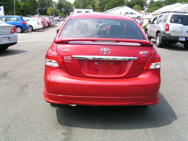 2008 Toyota Yaris Sport Utility 4D