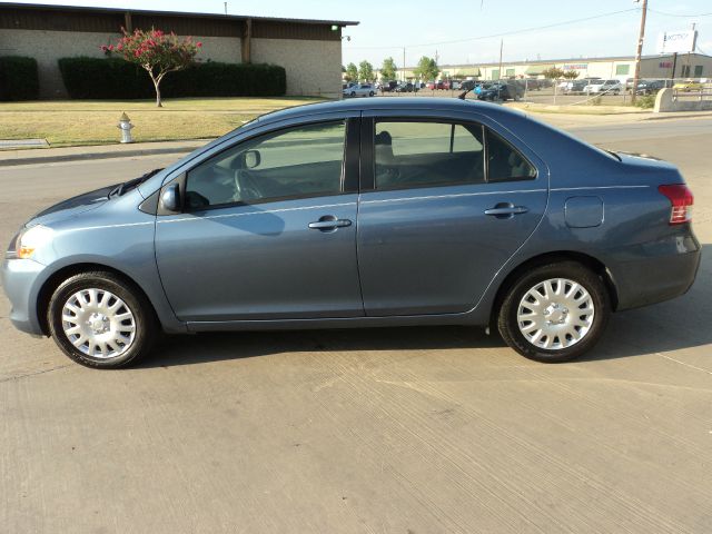 2009 Toyota Yaris 4DR 4WD Sport AT