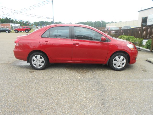 2009 Toyota Yaris 4DR 4WD Sport AT