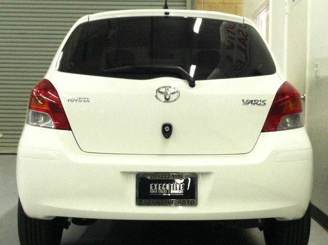 2010 Toyota Yaris Prerunner Double CAB