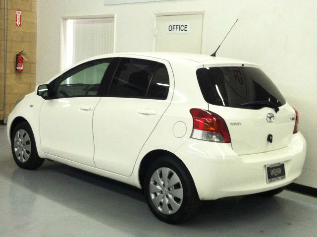 2010 Toyota Yaris Prerunner Double CAB