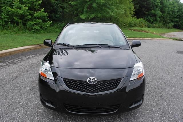 2010 Toyota Yaris Unknown