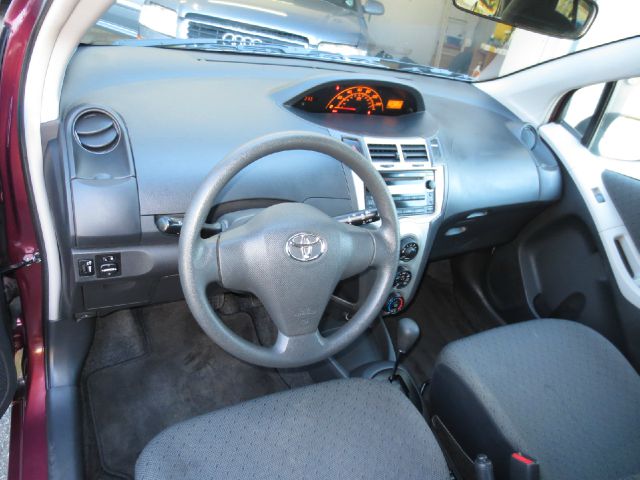 2010 Toyota Yaris LS Z71 CREW 4X4