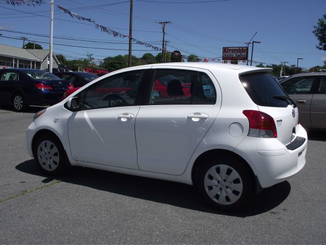 2011 Toyota Yaris Prerunner Double CAB