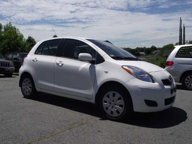 2011 Toyota Yaris Prerunner Double CAB