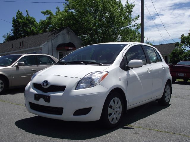 2011 Toyota Yaris Prerunner Double CAB