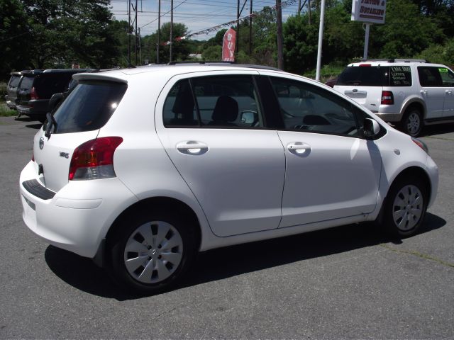 2011 Toyota Yaris Prerunner Double CAB