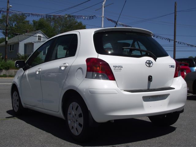 2011 Toyota Yaris Prerunner Double CAB