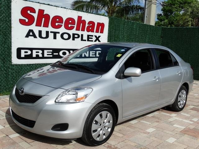 2012 Toyota Yaris 4WD 4dr Manual (natl)