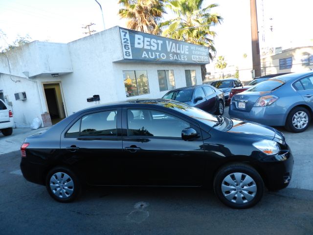 2012 Toyota Yaris 4DR 4WD Sport AT