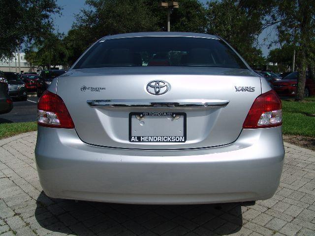 2012 Toyota Yaris Unknown