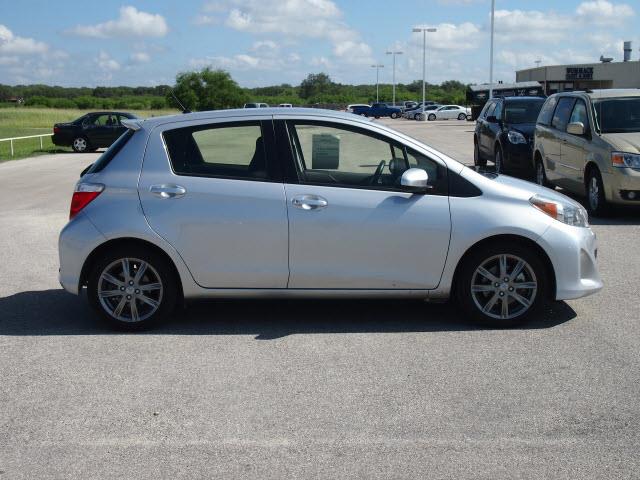 2012 Toyota Yaris FE Sedan