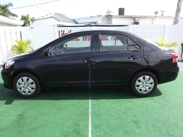 2012 Toyota Yaris 4DR 4WD Sport AT