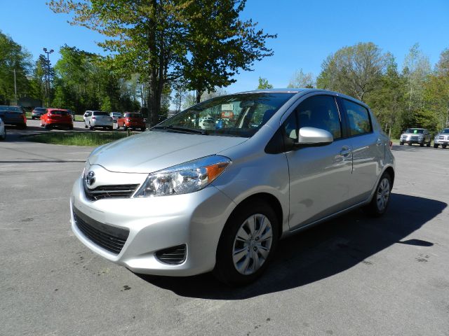 2012 Toyota Yaris SE 4 Motion AWD