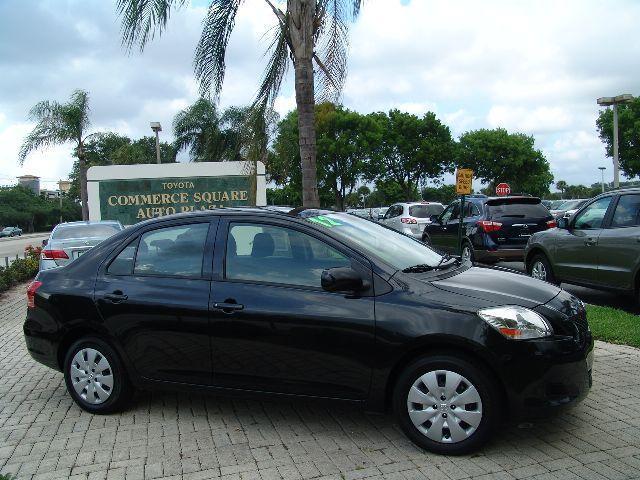 2012 Toyota Yaris Unknown