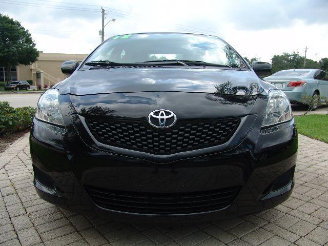 2012 Toyota Yaris Unknown