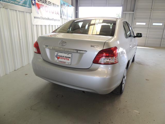 2012 Toyota Yaris Base