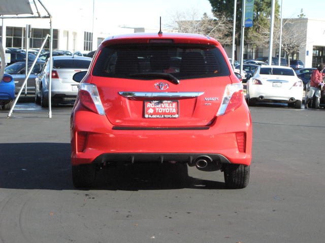 2012 Toyota Yaris SE 4 Motion AWD