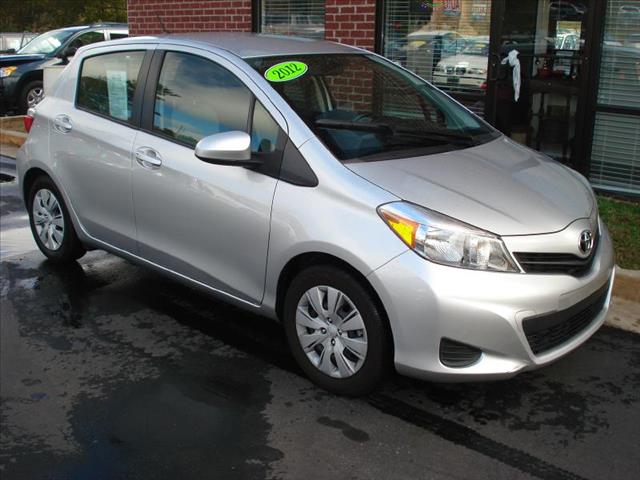 2012 Toyota Yaris Great BUY