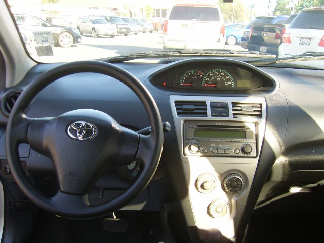 2012 Toyota Yaris 4DR 4WD Sport AT