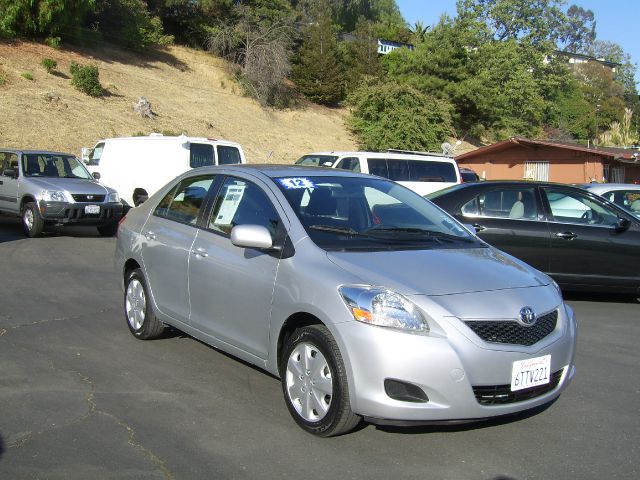 2012 Toyota Yaris 4DR 4WD Sport AT