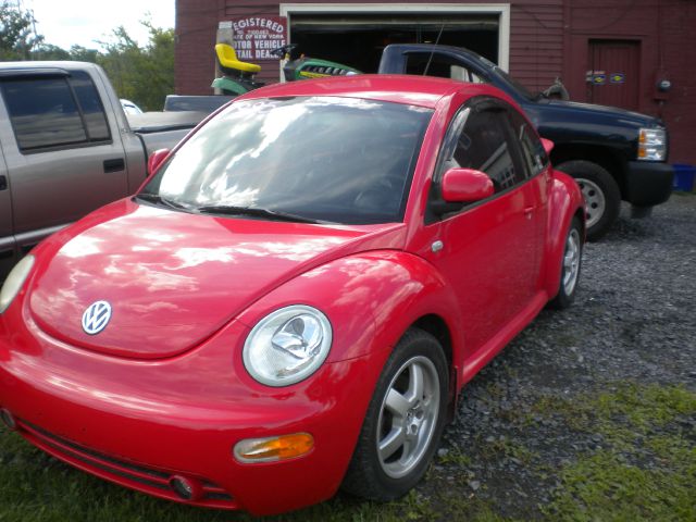 1999 Volkswagen Beetle FWD 4dr Sport